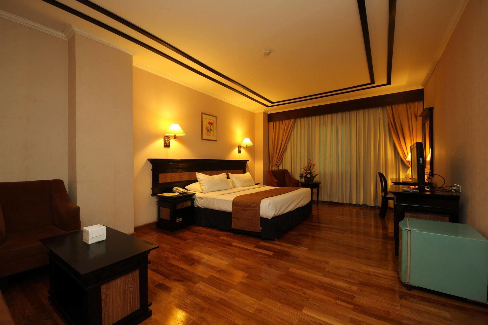 Maharani Hotel Jakarta Kültér fotó